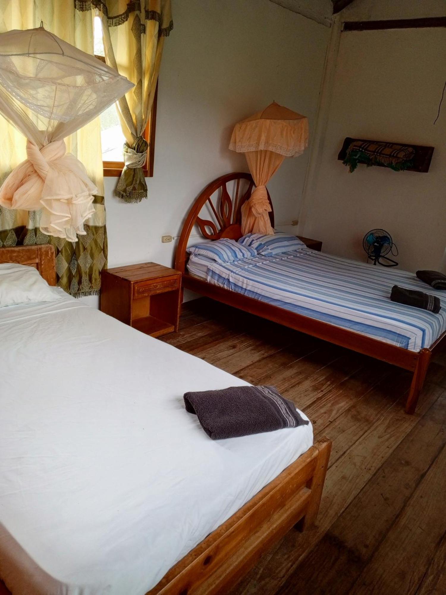 Bed And Breakfast Пуерто-Лопес Екстер'єр фото
